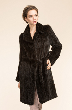 Пальто из вязаной норки