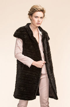 Вязаная норка жилет