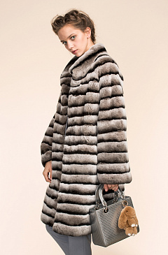 Удлиненная шуба из Рекса