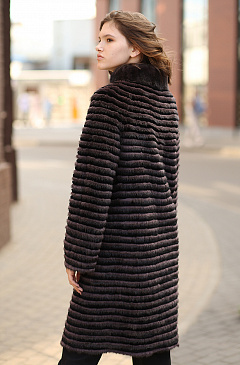 Пальто из меха женское