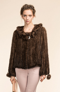 Вязаная куртка с норкой