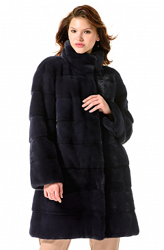Поперечная шуба в синем цвете